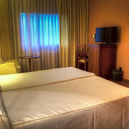 Hotel Ciudad Del Jerte 4*